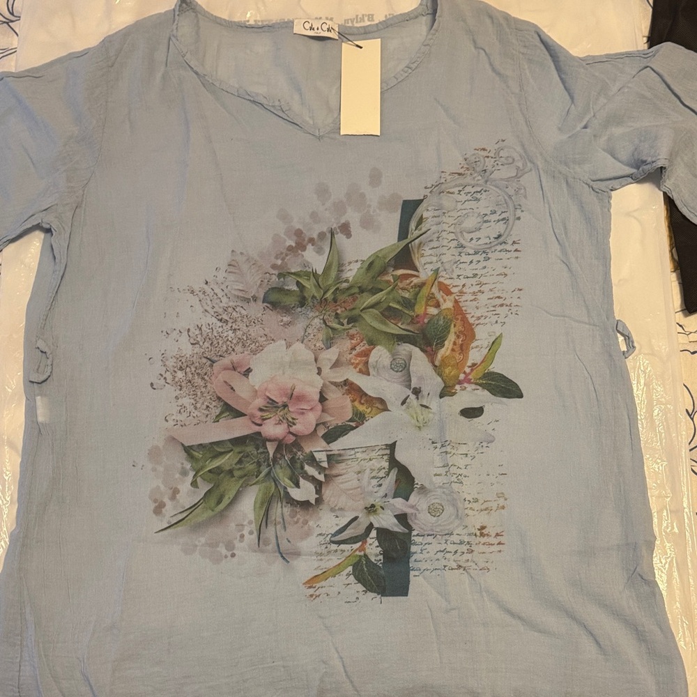 IC COLLECTION Soft Blue Artistic Floral Blouse